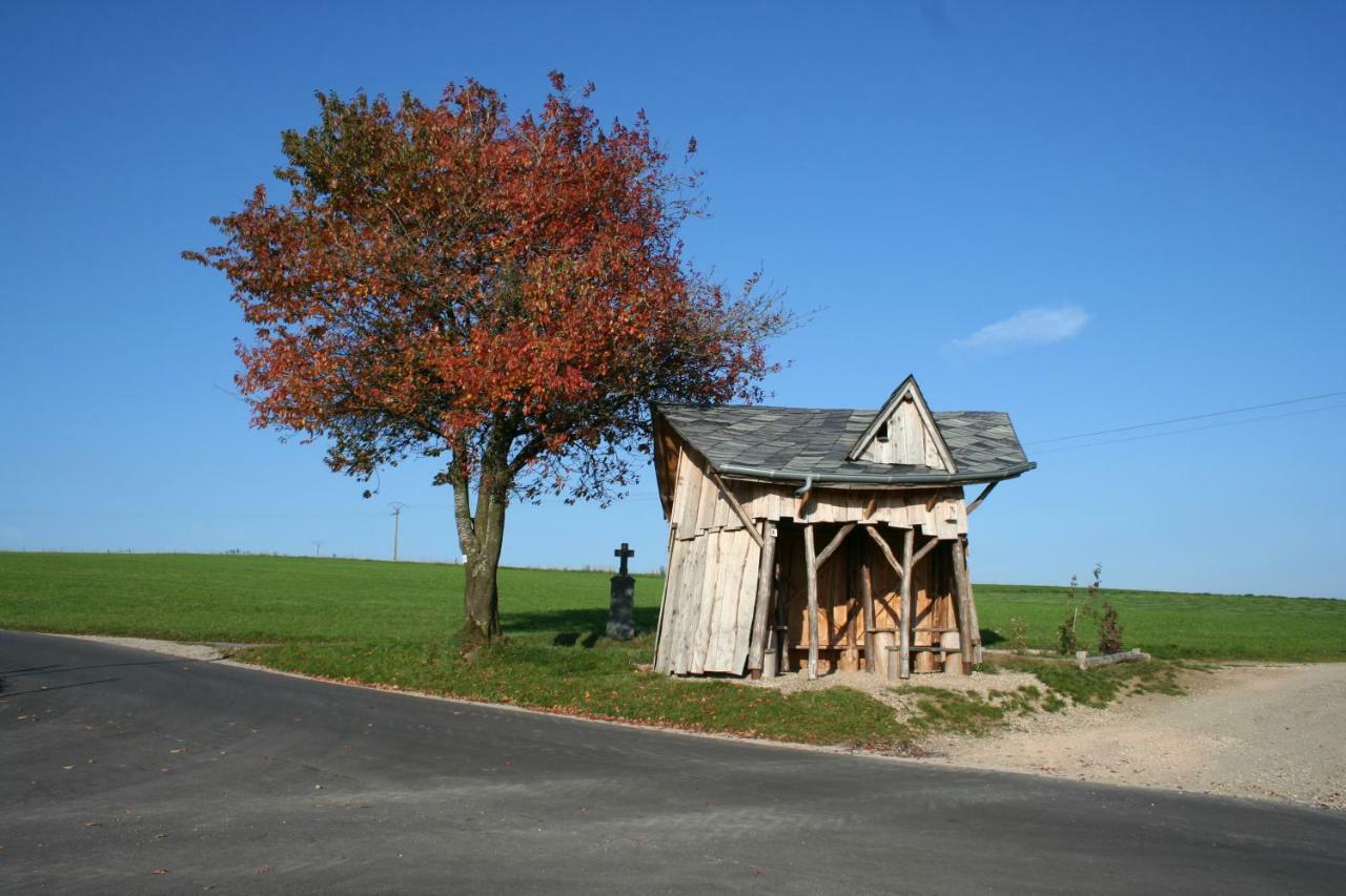 Location Panoramagreen Burg Reuland Exterior photo